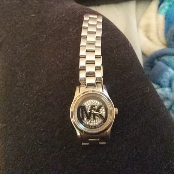 Michael kor s watch - Picture 1 of 2